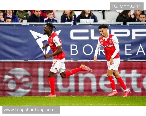 法乙联赛精彩对决兰斯主场迎战布尔格争夺三分荣耀